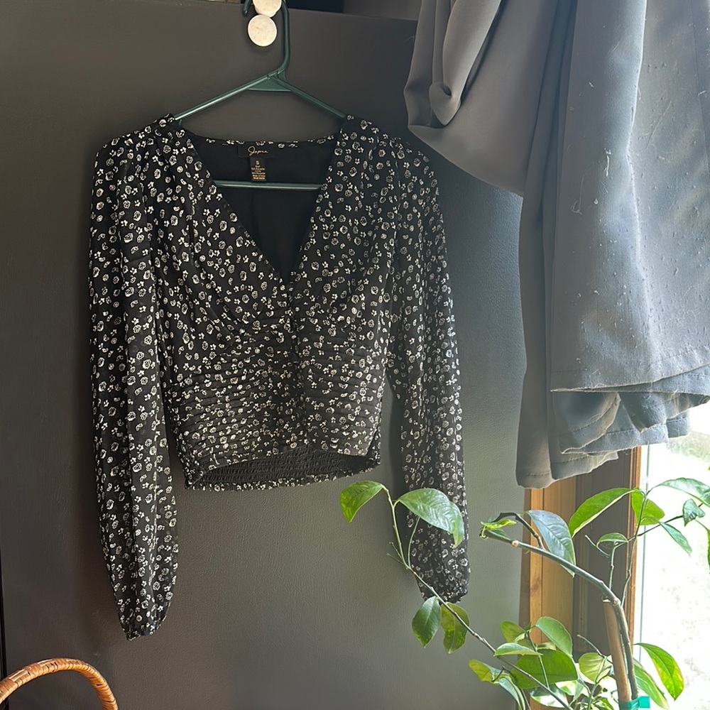 Japna Black and White Floral Blouse